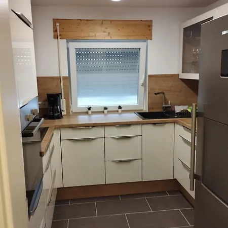 아파트 Liv For A Short Break *